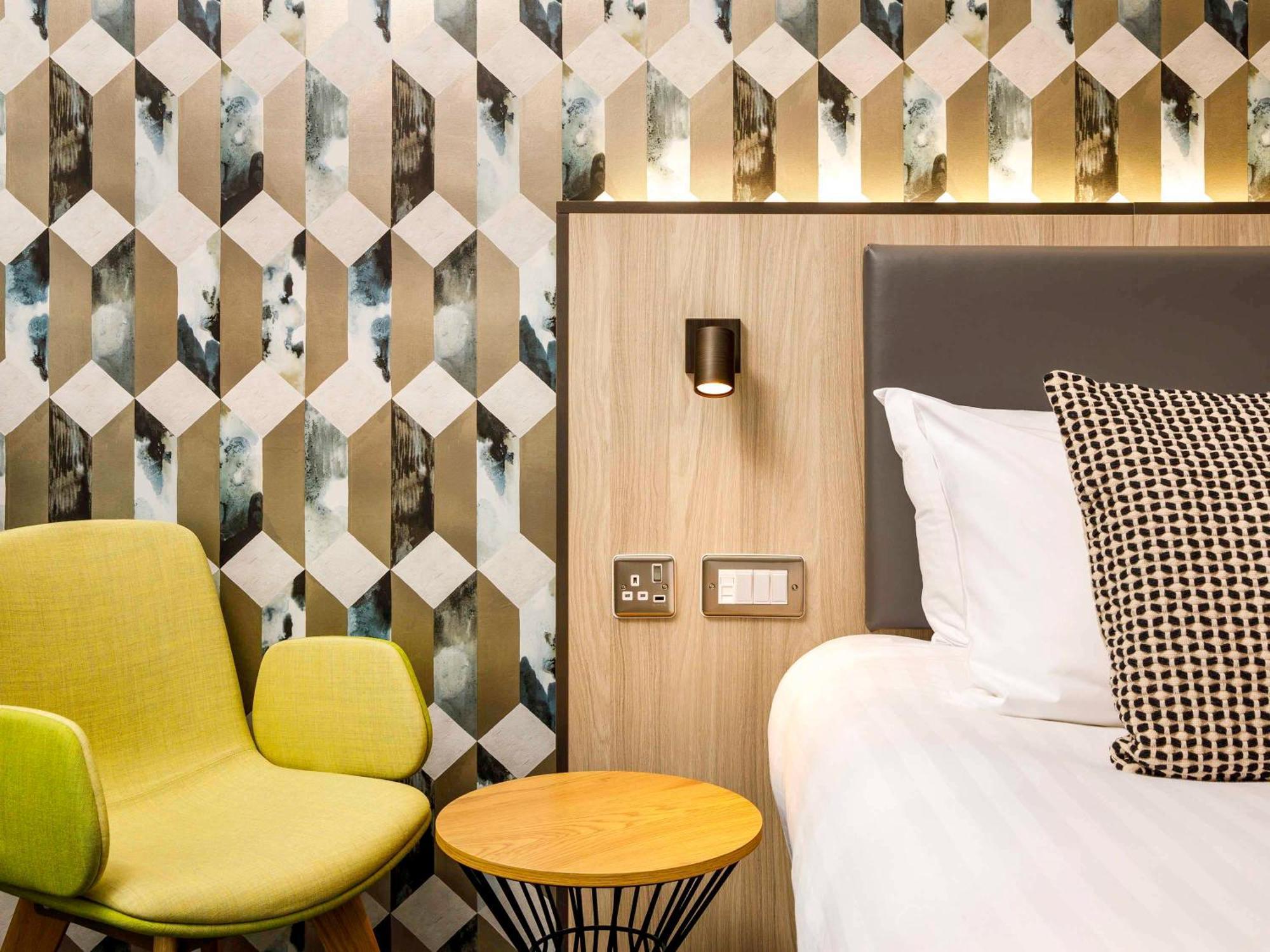 Mercure Newport Экстерьер фото