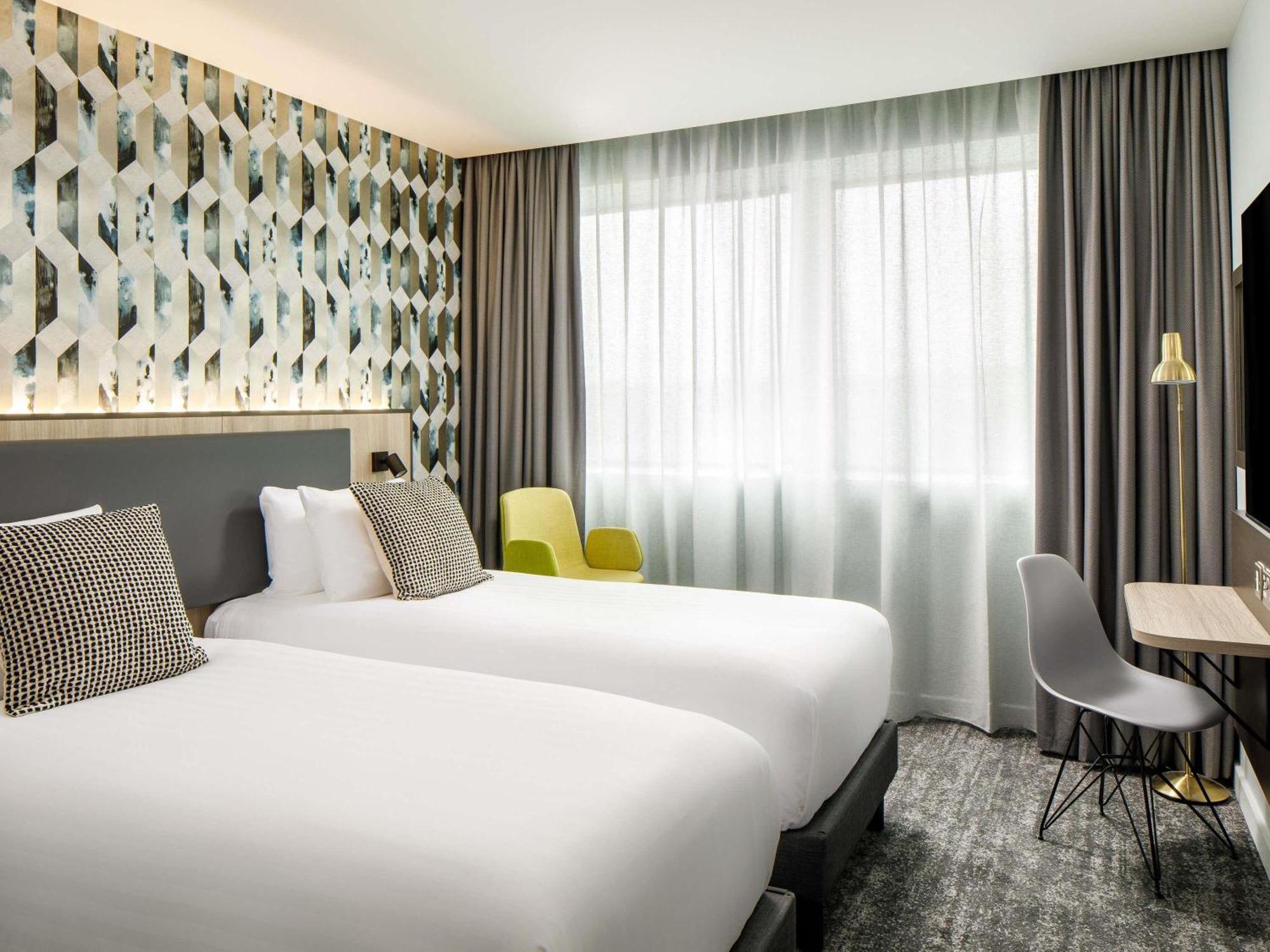 Mercure Newport Экстерьер фото